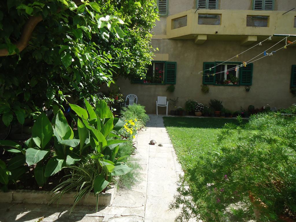 Omis Apartment On The Beach Екстер'єр фото